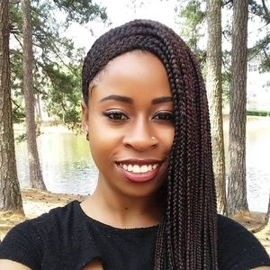 Meet your Posher, Crissie